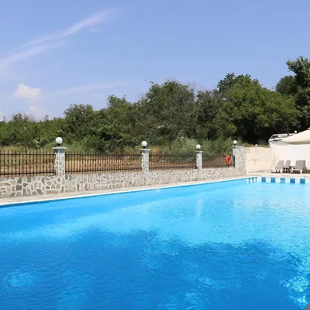 Kotza Ntere Axioúpolis